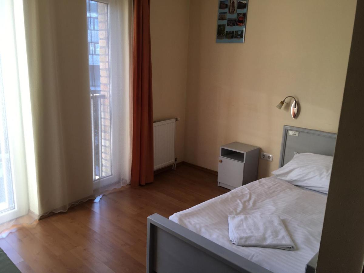 Hotel Főtér Panzió à Baja Extérieur photo