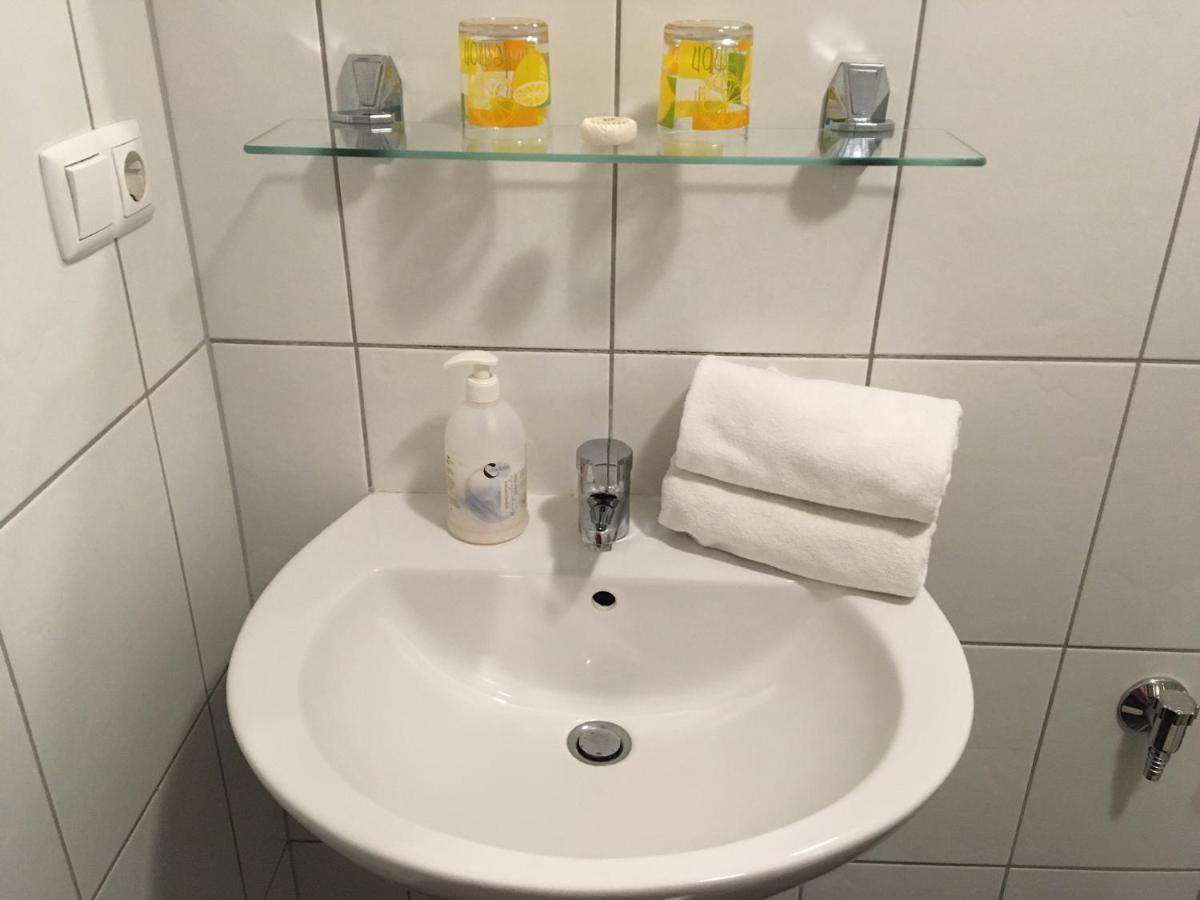 Hotel Főtér Panzió à Baja Extérieur photo